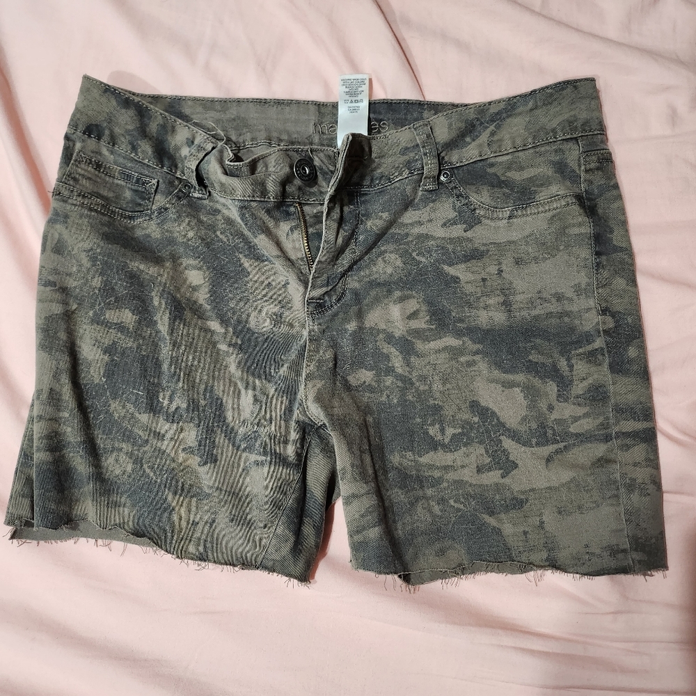 Camo Short Shorts
